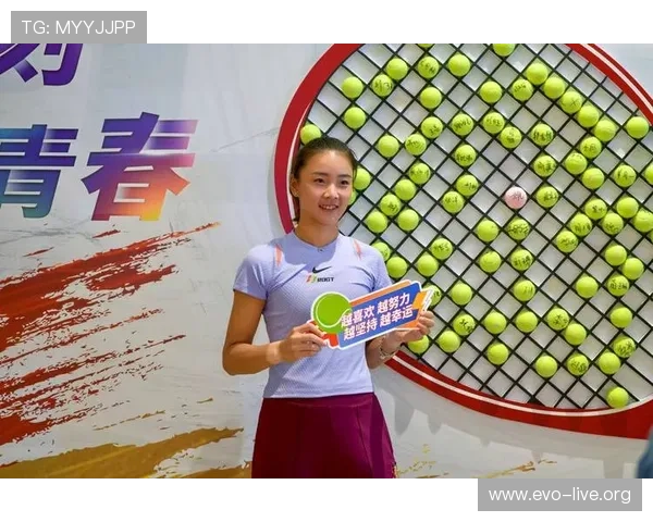 袁悦获评法网最令人印象深刻金花 输球有话说 扬州姑娘圈粉全场