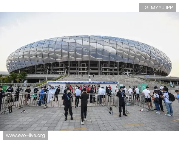 伯乐体育聚焦全球顶级赛事资讯打造沉浸式球迷互动新平台体验中心 伯乐体育聚焦全球顶级赛事资讯打造沉浸式球迷互动新平台体验中心